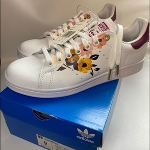 Adidas Stan Smith embroidered floral NEW WITH BOX